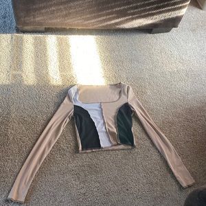 tight long sleeve shirt